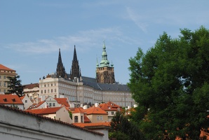 Výhled na Pražský hrad z Petřínských sadů