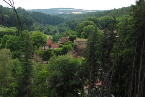 Výhled na zříceninu hradu Talmberk