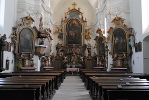 Interér kostela Narození svatého Jana Křtitele v Lysé nad Labem