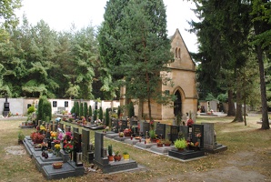 Hřbitov u kostela nejsvětější trojice v Chloumku
