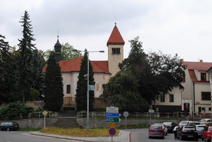 Kostel sv. Petra a Pavla v Řeporyjích