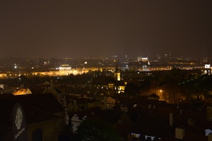 Výhled z Hradčanského náměstí na Prahu