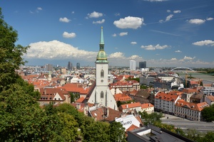 Výhled na dóm sv. Martina z Bratislavského hradu