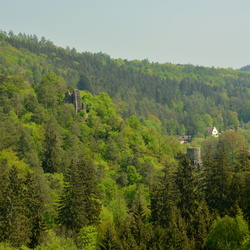 2018-04-29 Z Týnce přes Zbořený kostelec a Panskou skálu do Jílového 