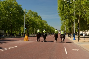 Policisté na koních v The Mall