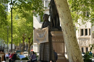 Statue of Millicent Fawcett na Parliament Square